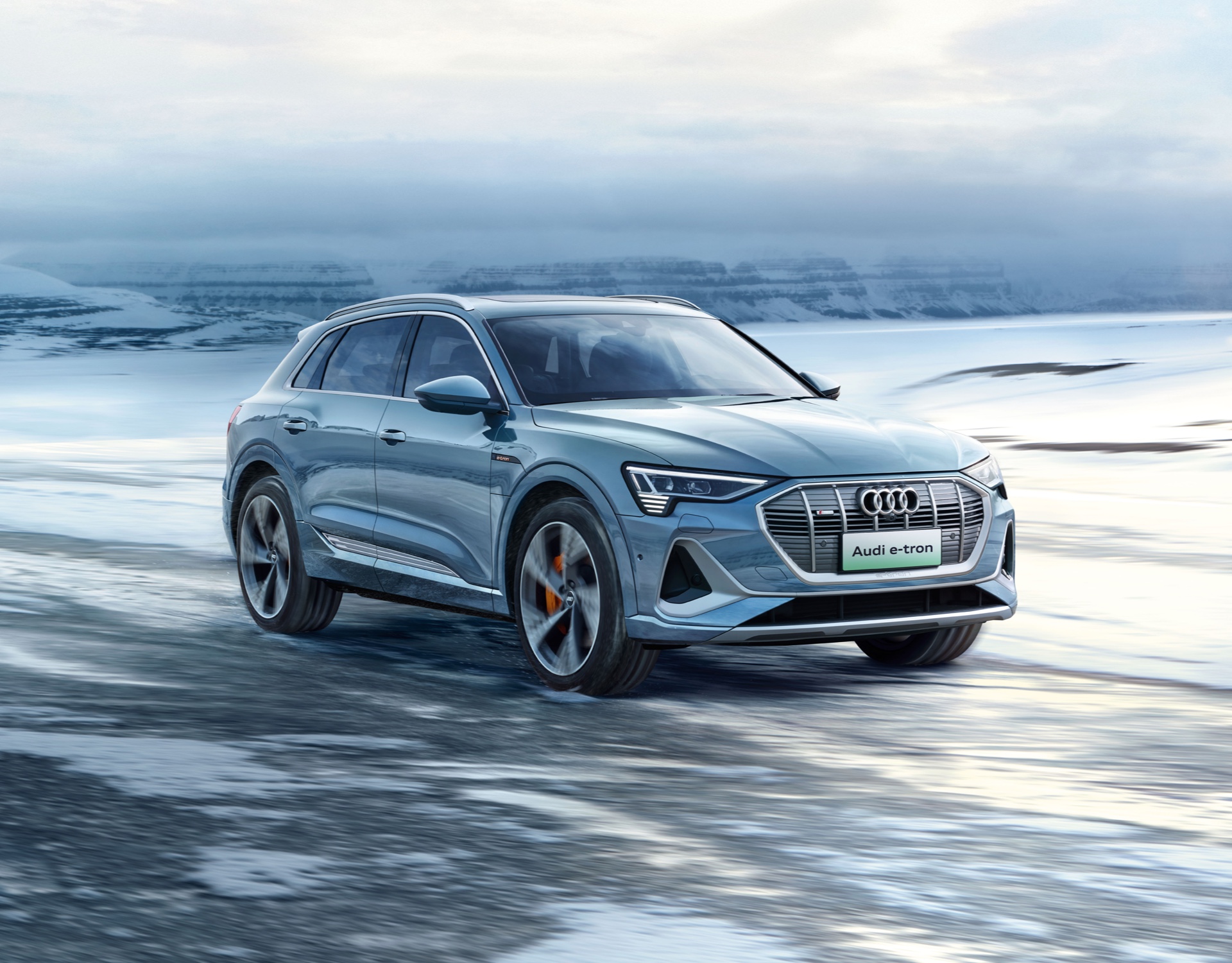 Audi e-tron electric driving system / 奥迪e-tron电驱动系统 一